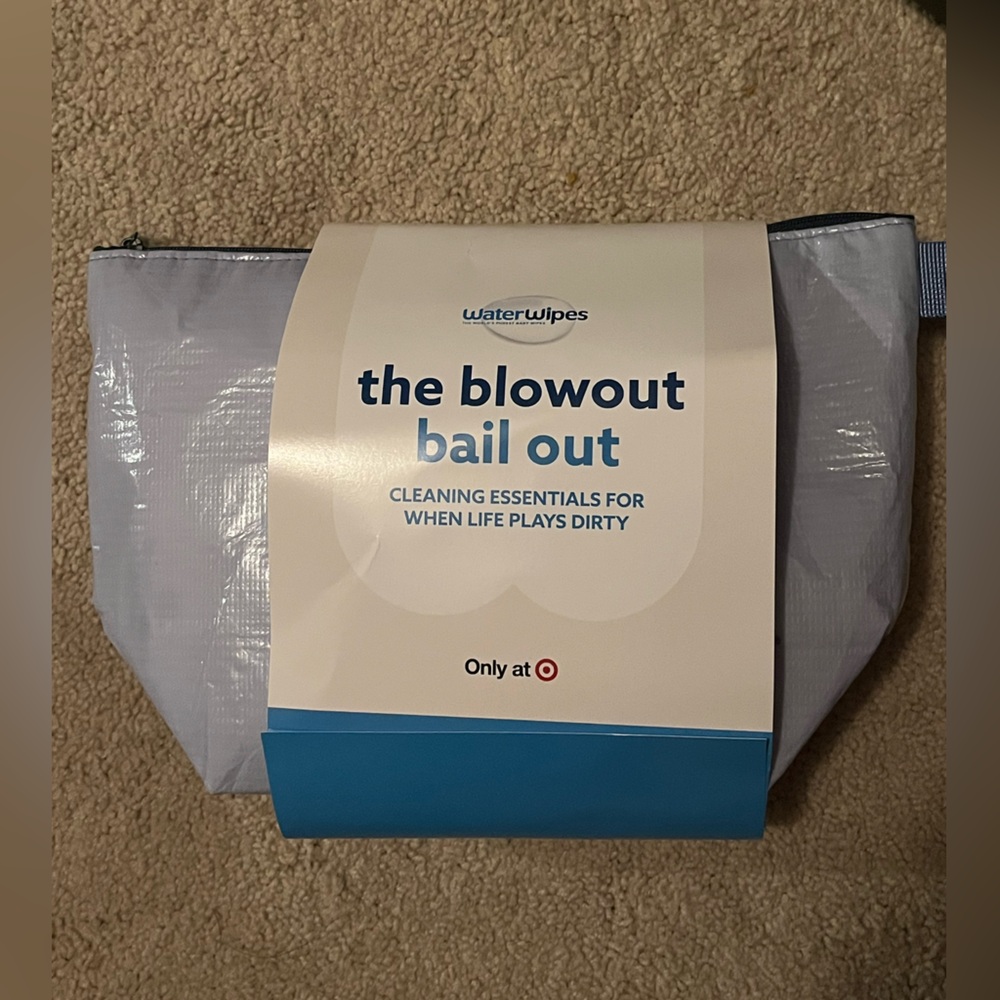 Water wipes 'The Blowout Bail Out'